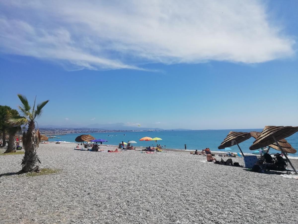 Cote D'Azur Joli Studio 50M Plage, Climatisation , Parking. 卢贝新城 外观 照片