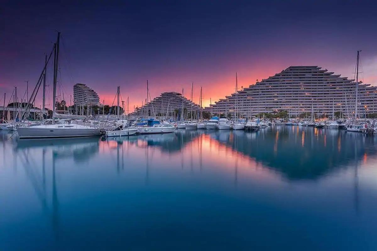 Cote D'Azur Joli Studio 50M Plage, Climatisation , Parking. 卢贝新城 外观 照片