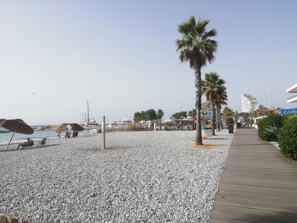 Cote D'Azur Joli Studio 50M Plage, Climatisation , Parking. 卢贝新城 外观 照片