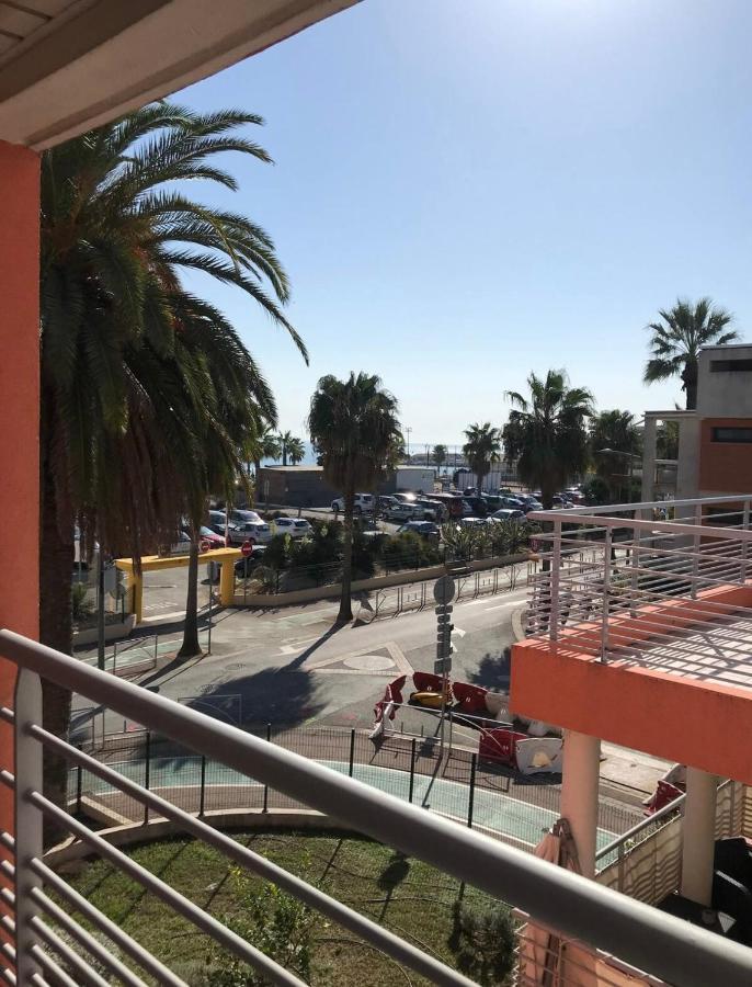 Cote D'Azur Joli Studio 50M Plage, Climatisation , Parking. 卢贝新城 外观 照片